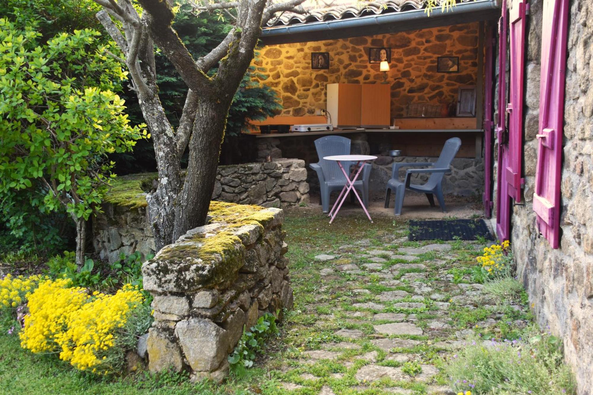 Chambre D'Hotes De Thoree Maclas Exterior photo
